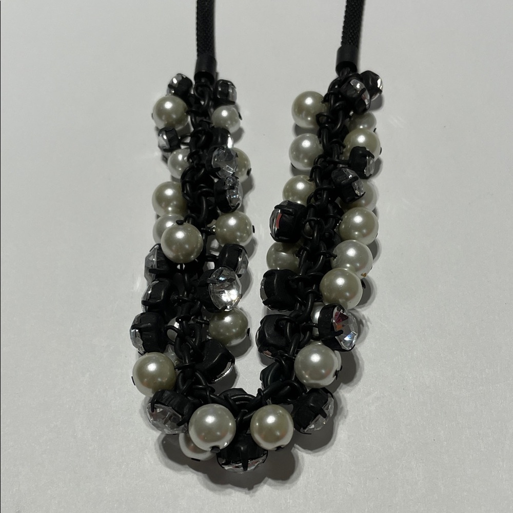 Classic Pearl & Black Chain Statement Necklace